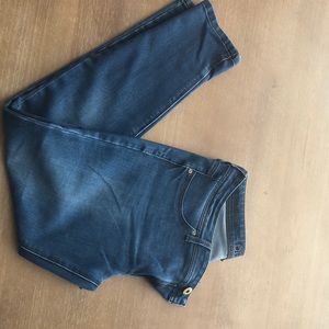 DL 1961 4way stretch jean